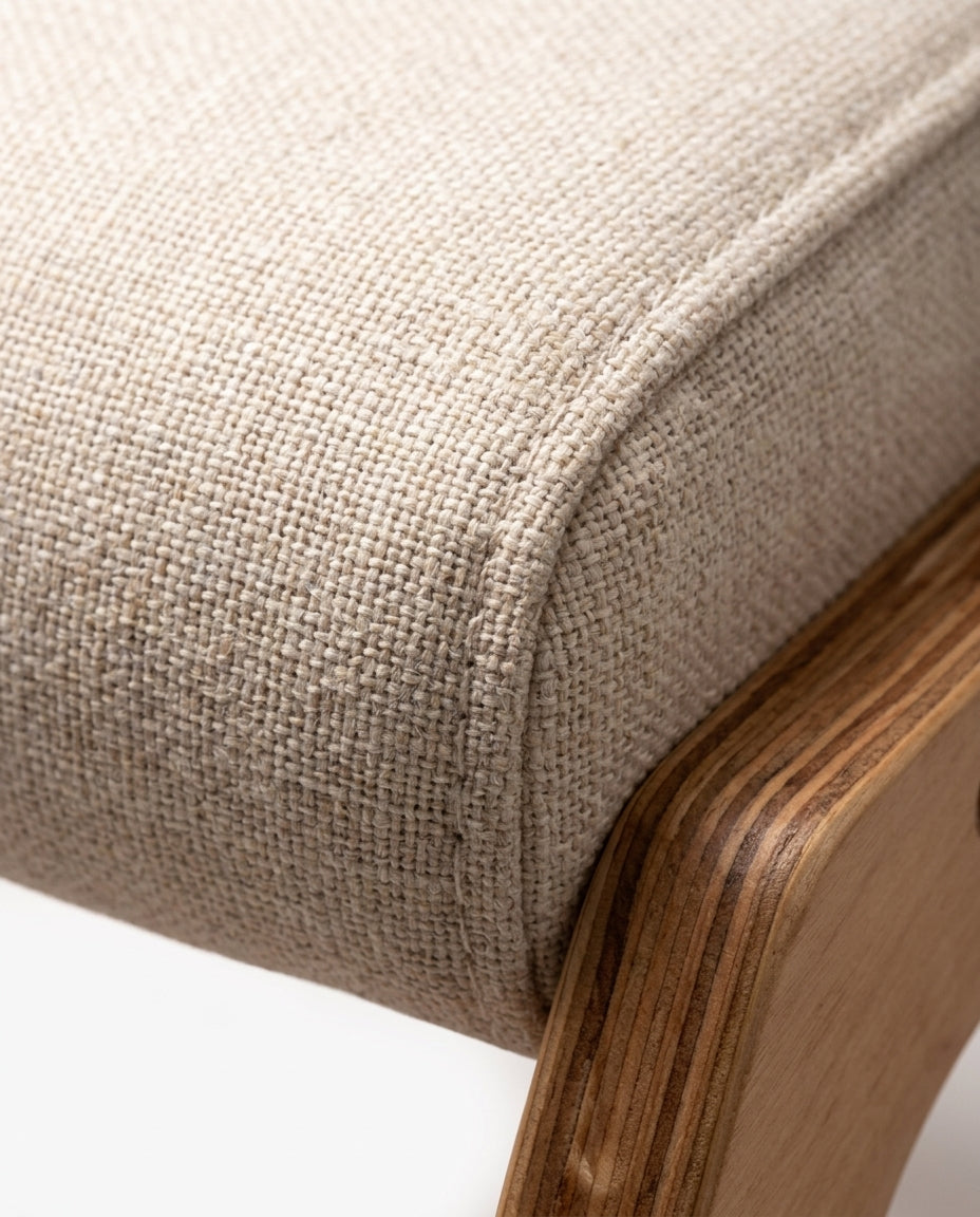 Ergonomisk knestol med polstring – oppreist holdning ved pulten – produktbilde 4