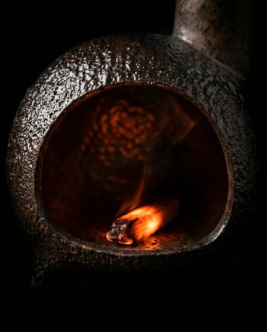 Røkelsesholder i keramikk – skulpturelt kar for palo santo og røkelse – produktbilde 7