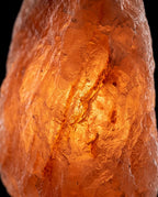 Saltlampe av himalayasalt – varmt stemningslys for soverom og lesekrok – produktbilde 4