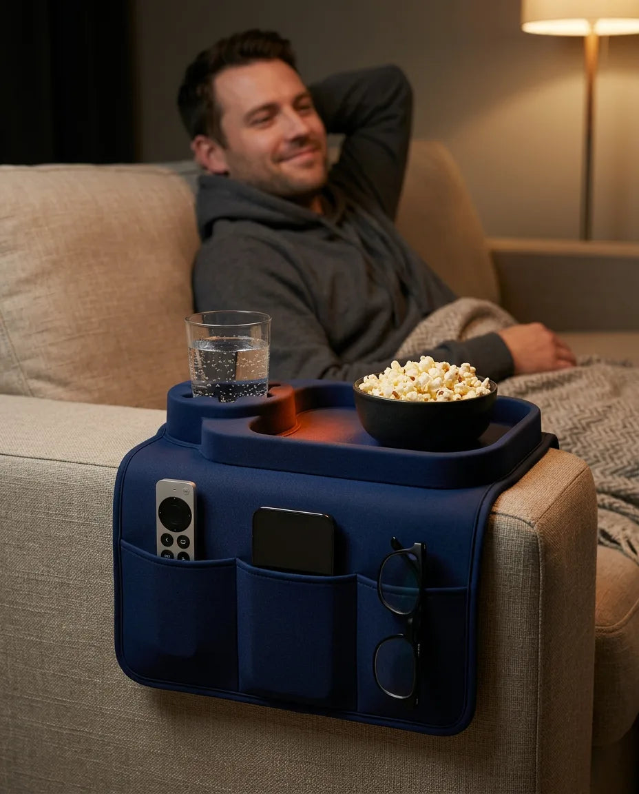 Sofaarmlen-organizer – med koppholder og rom til fjernkontrollen – produktbilde 3