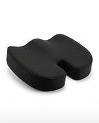 Ortopedisk sittepute i memoryskum – utsparing for halebeinet ved lang sitting – produktbilde 1